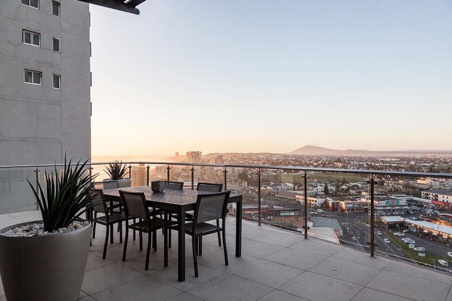 3 Bedroom Property for Sale in Bloubergstrand Western Cape